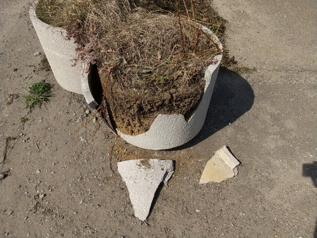 植木鉢の破損